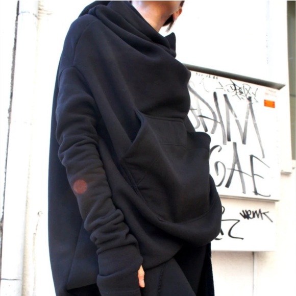 Aakasha Black High-low Tunic Hoodie with Tulip Hem.  Size Small - Picture 2 of 8